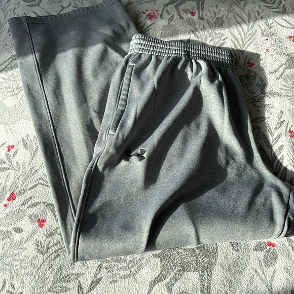 Under Armour sweat pants. - Picture 4 of 5